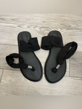 Sanuk Women's Yoga Sling 2 Sandals in Black Size 8